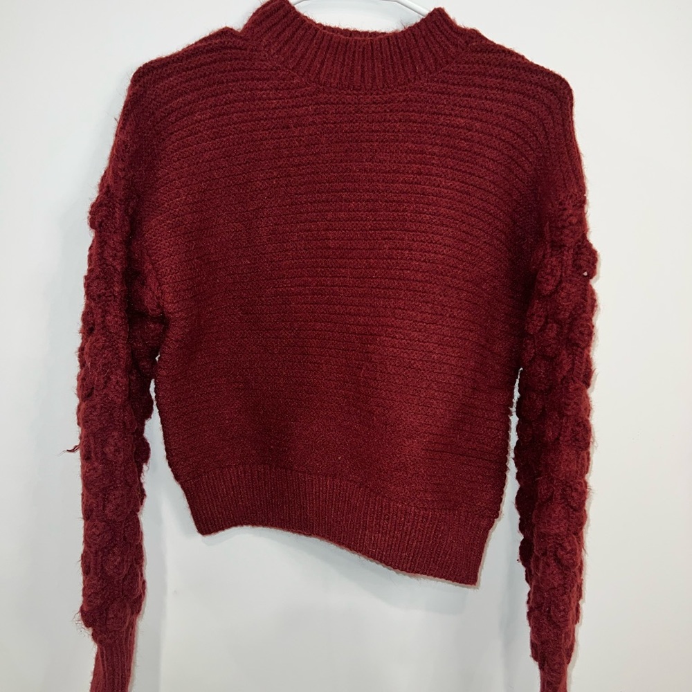 Burgundy sweater with bubble sleeves